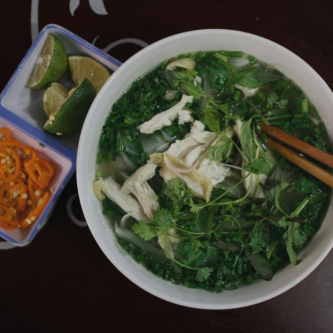 Pho — vietnamesische Reisbandnudelsuppe